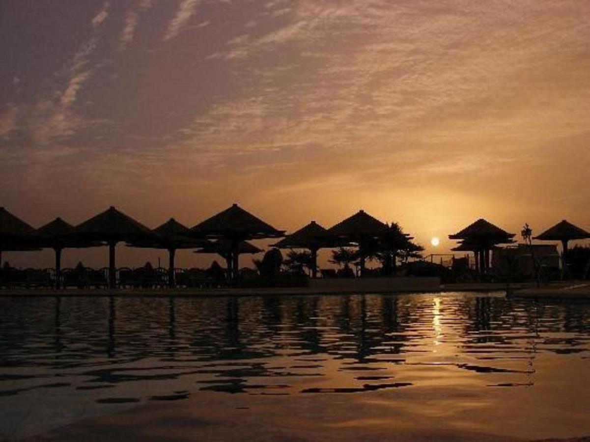Halomy Sharm Resort Bagian luar foto